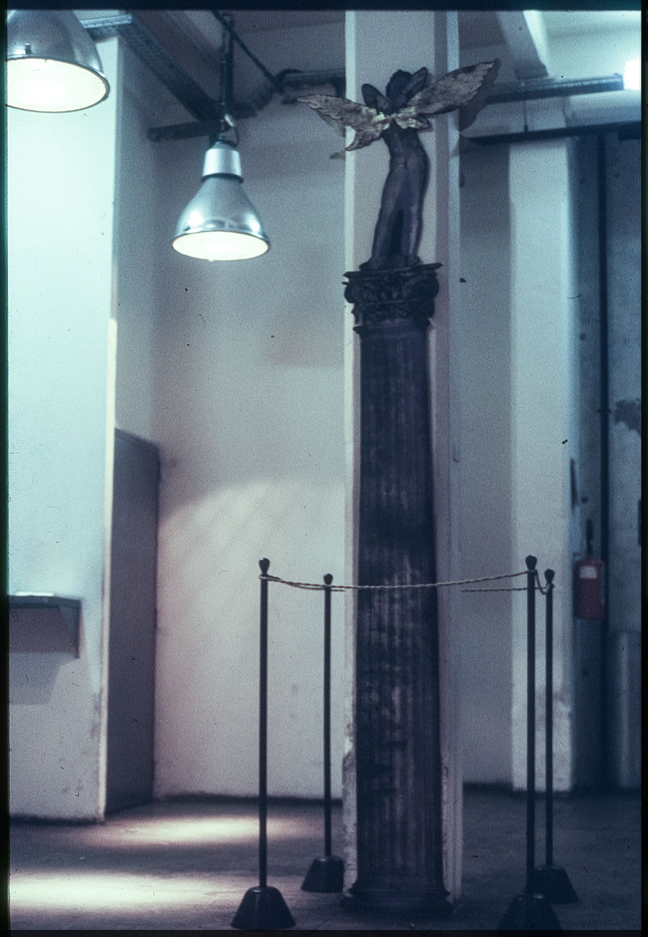 Colonna Ancora 1990-72j